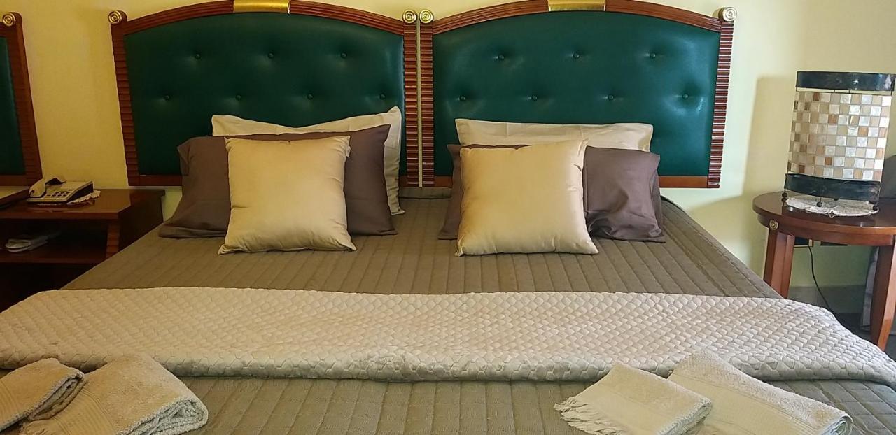 Hotel La Conca Вілла-Сан-Джованні Екстер'єр фото
