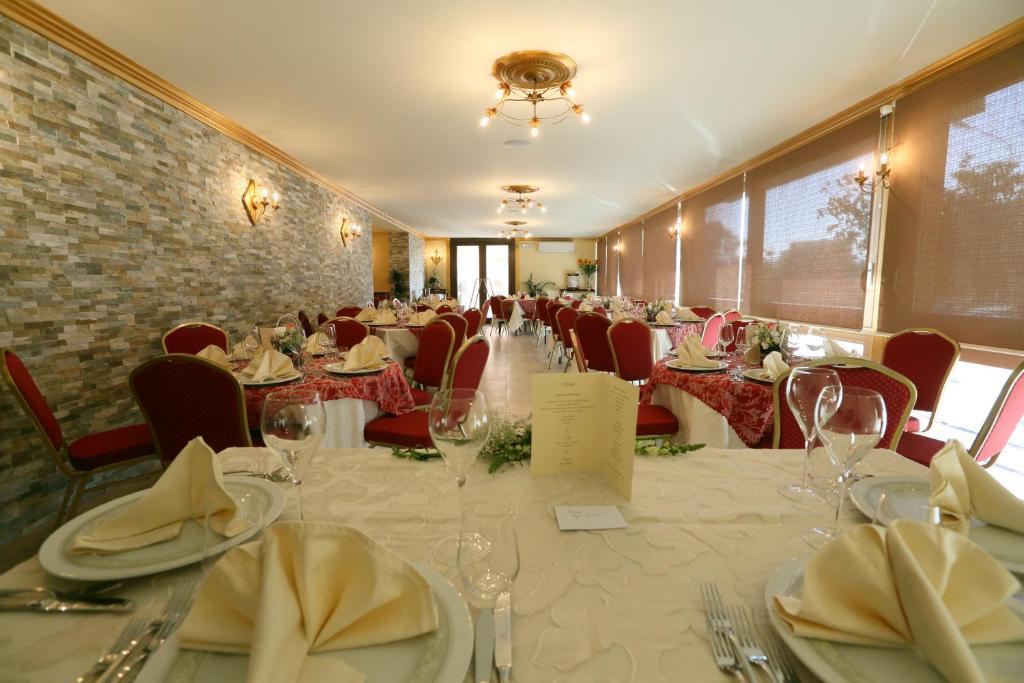 Hotel La Conca Вілла-Сан-Джованні Екстер'єр фото